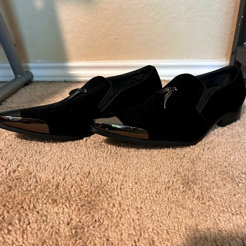 Velvet loafer dress shoes